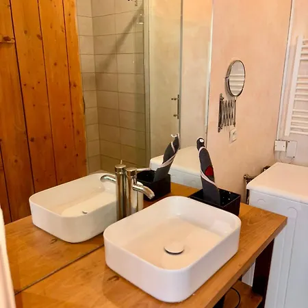 Proche Gare + Parking , Impasse Tranquille アパート