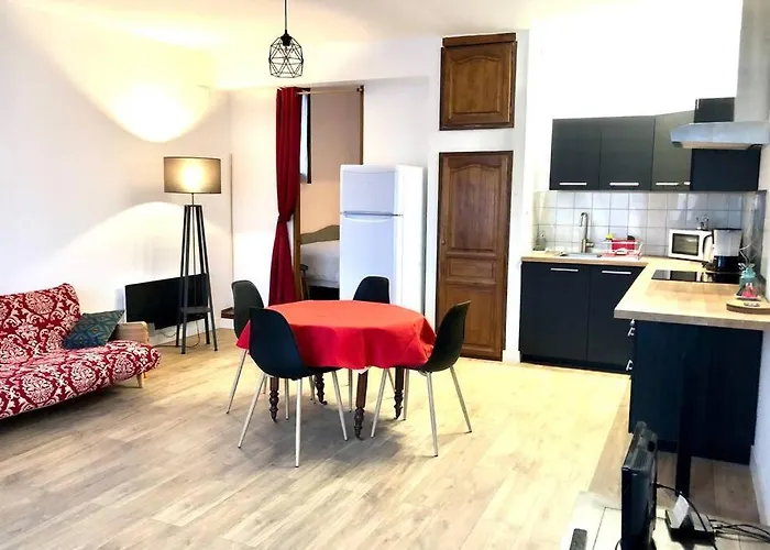 Proche Gare + Parking , Impasse Tranquille アパート