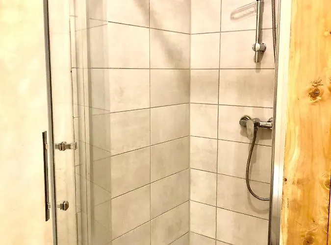 Proche Gare + Parking , Impasse Tranquille *